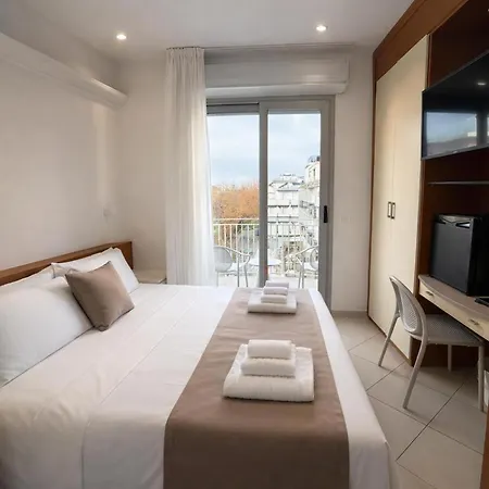 Regal Hotel 3*