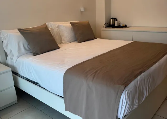 Regal Otel